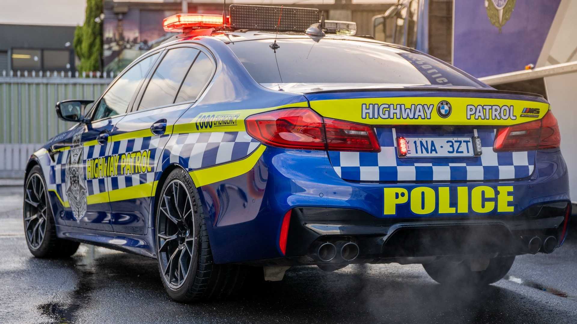 Competition машина. BMW m5 f90 Police. BMW m5 f90 полиция. Полицейская БМВ м5 ф90. BMW m5 f90 Полицейская.